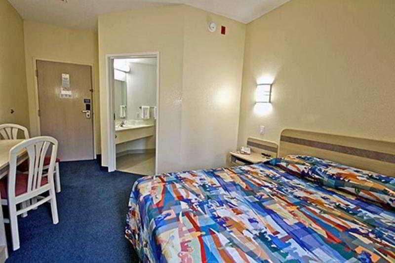 Hotel 6-fort Mill, Sc - Charlotte